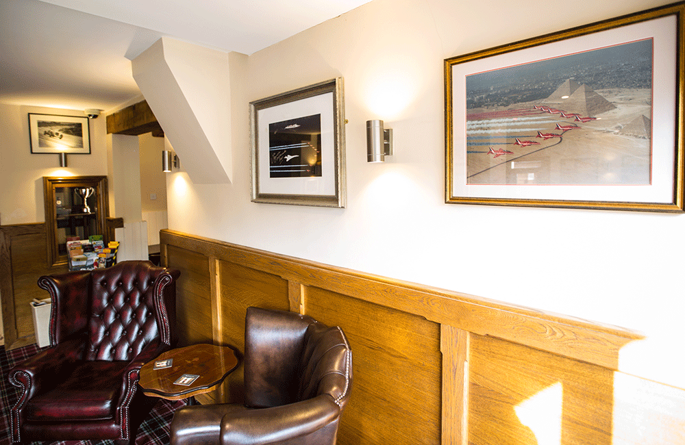 Comfortable Bar in Cranleigh